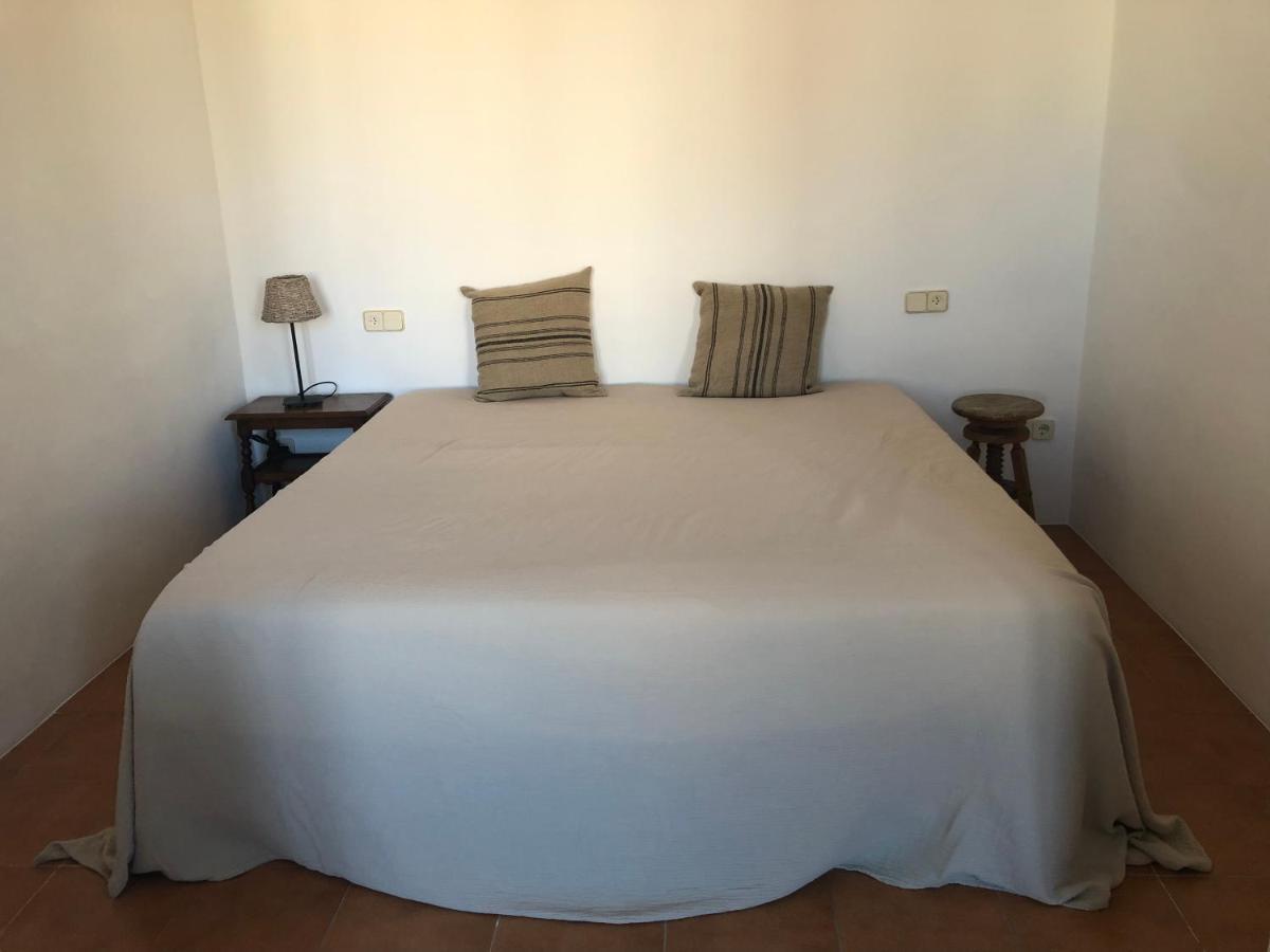 Family B&B Homefromhomees Сан Фелиу де Гиксолс Екстериор снимка