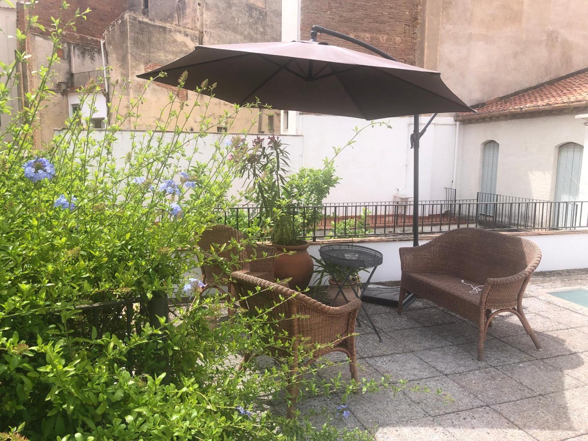 Family B&B Homefromhomees Сан Фелиу де Гиксолс Екстериор снимка